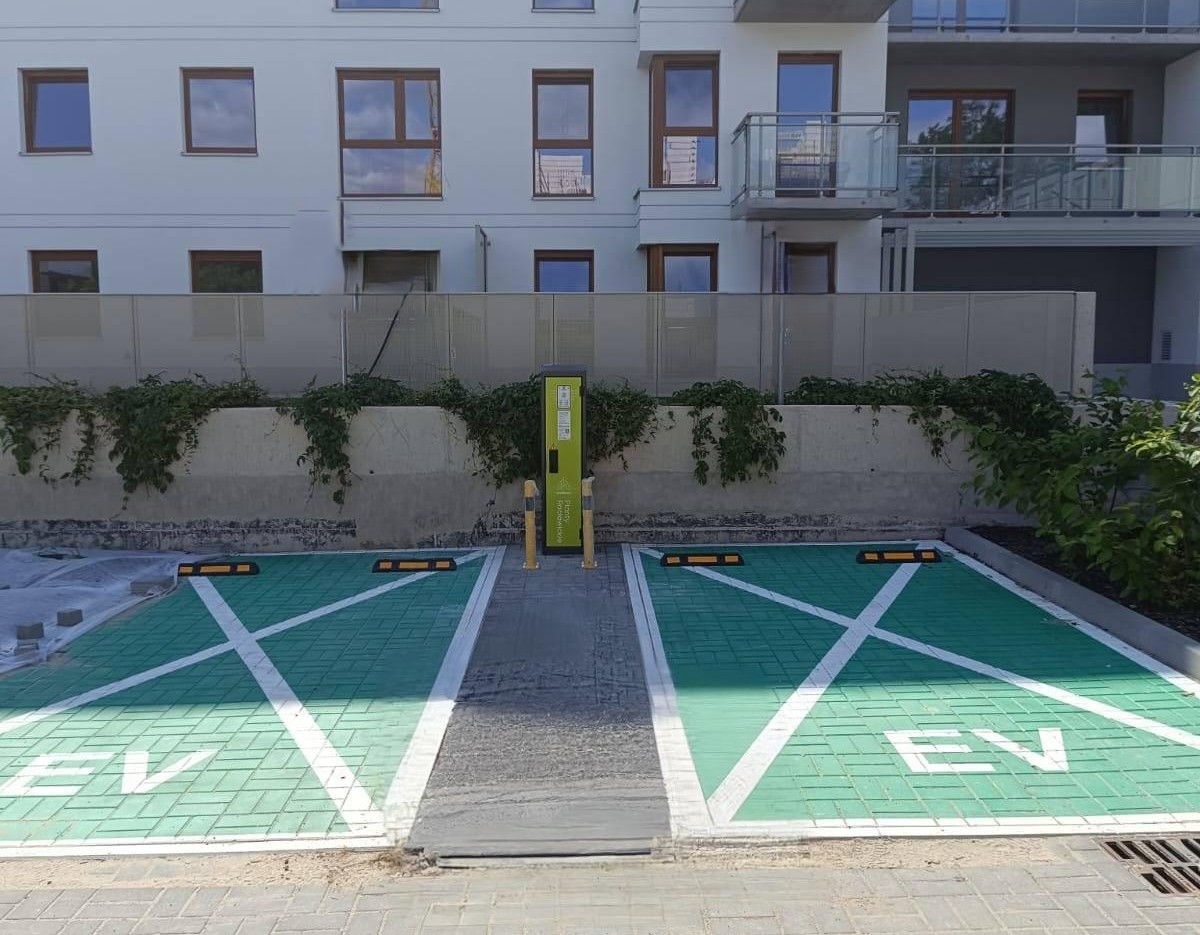 Realizacja stacji ładowania EV